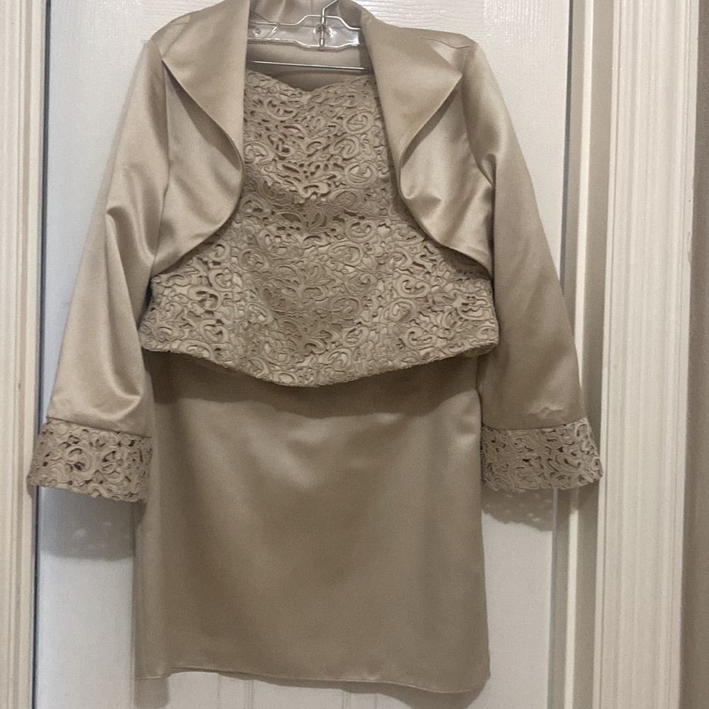 SATIN & LACE 3 PC SUIT&GORGEOUS W/LACE BOUSTIERRE,SATIN SKIRT;CHIC BOLERO JACKET